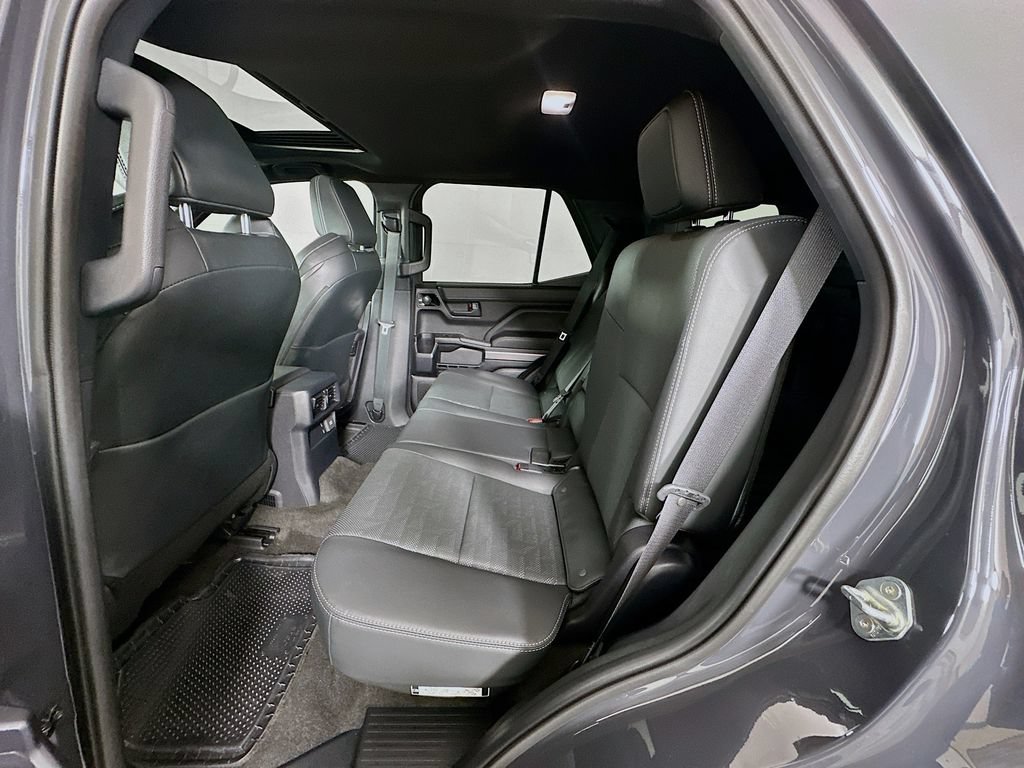 Certified 2025 Toyota 4Runner TRD Off-Road Premium AWD/4WD image 25
