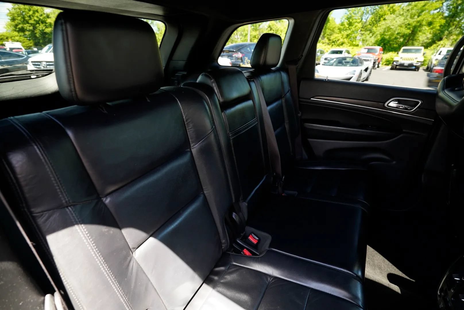 Used 2018 Jeep Grand Cherokee Limited AWD/4WD image 39
