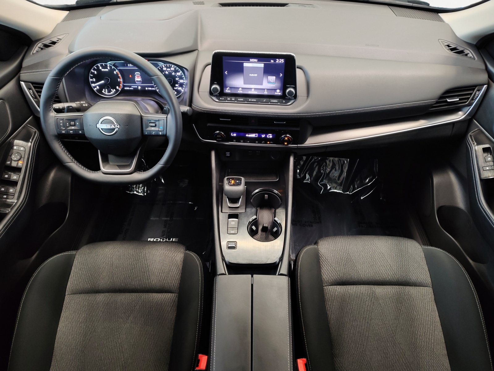 Used 2025 Nissan Rogue SV FWD image 3