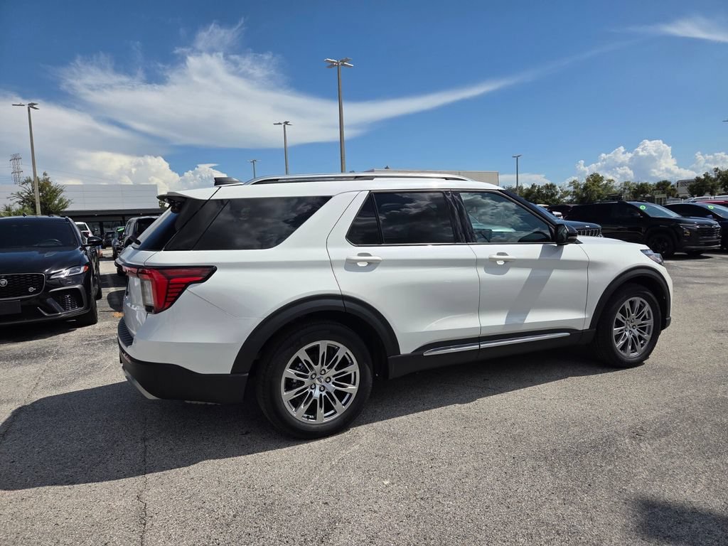 Used 2025 Ford Explorer Platinum RWD image 15