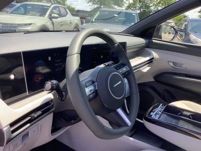 New 2025 Hyundai Tucson Limited image 15