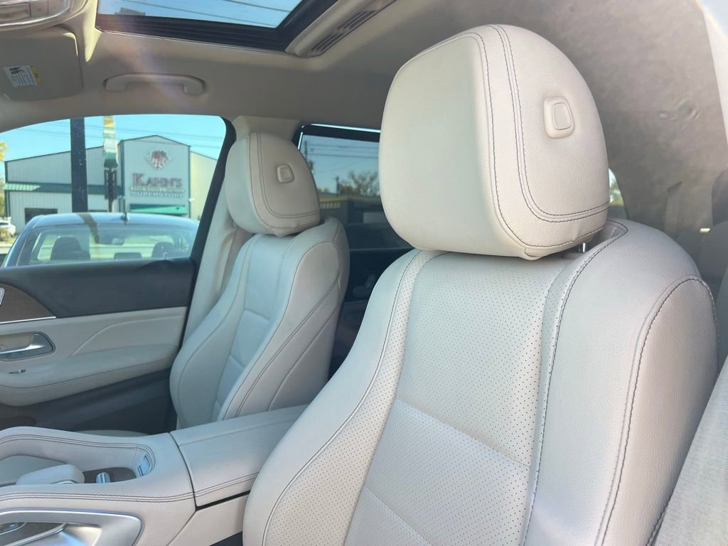 Used 2020 Mercedes-Benz GLS 450 4MATIC image 46