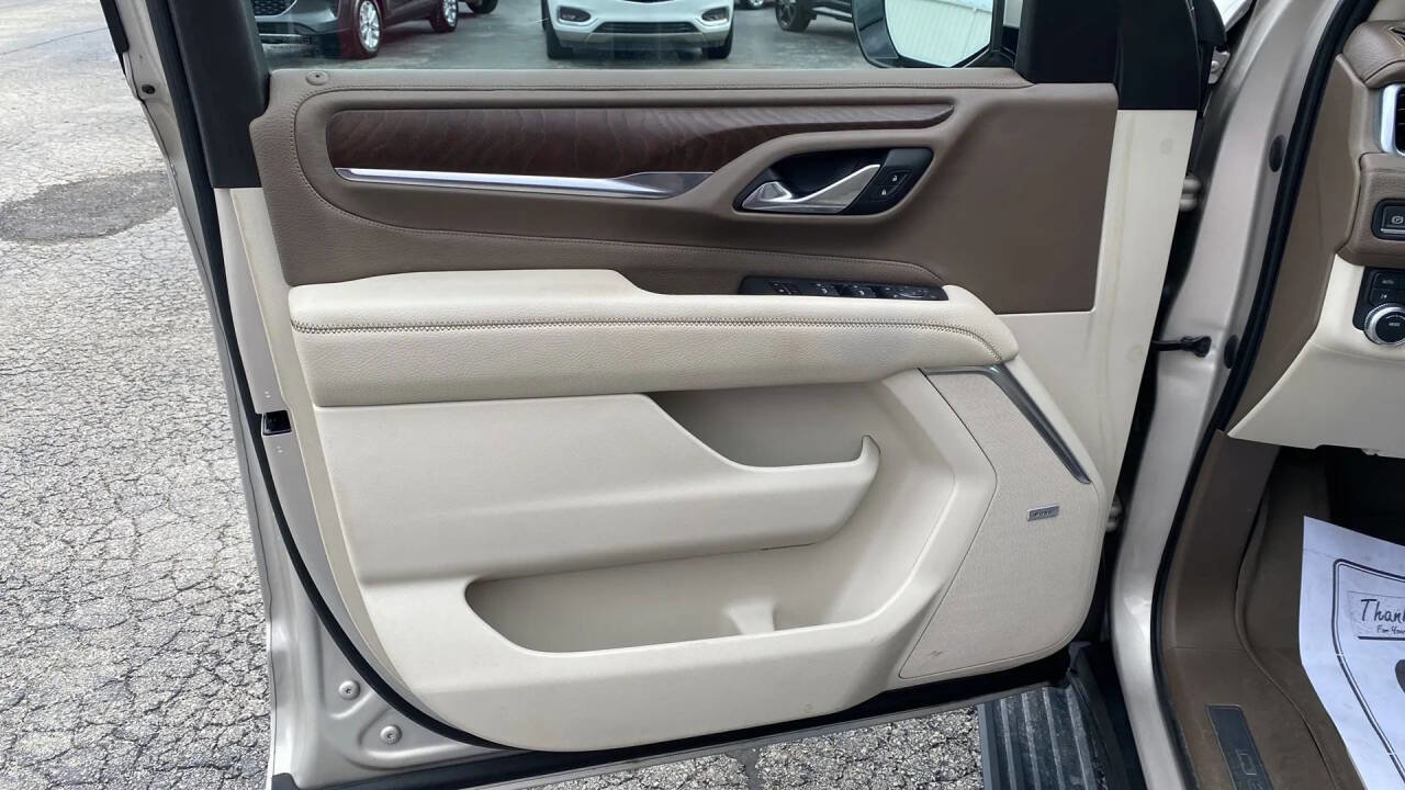Used 2021 GMC Yukon XL Denali w/ Denali Premium Package image 13