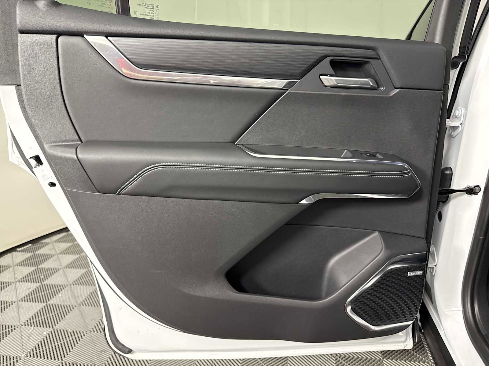 New 2025 GMC Acadia Elevation w/ Elevation Premium Package image 42