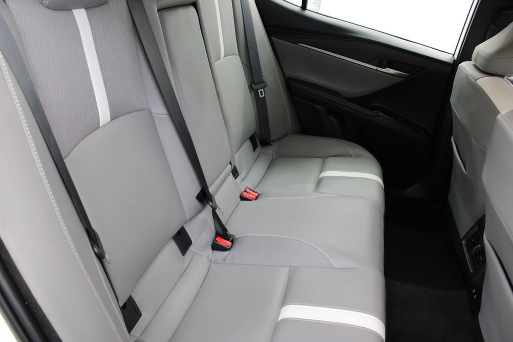 Used 2025 Toyota Camry SE FWD image 18