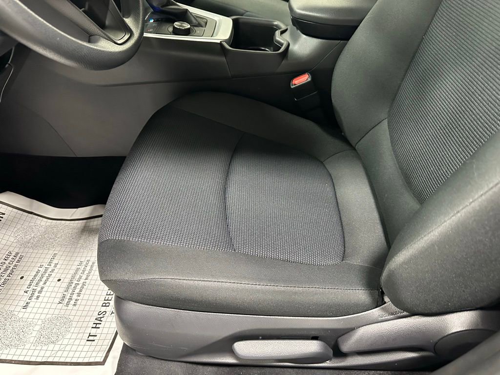 Used 2025 Toyota RAV4 LE image 13