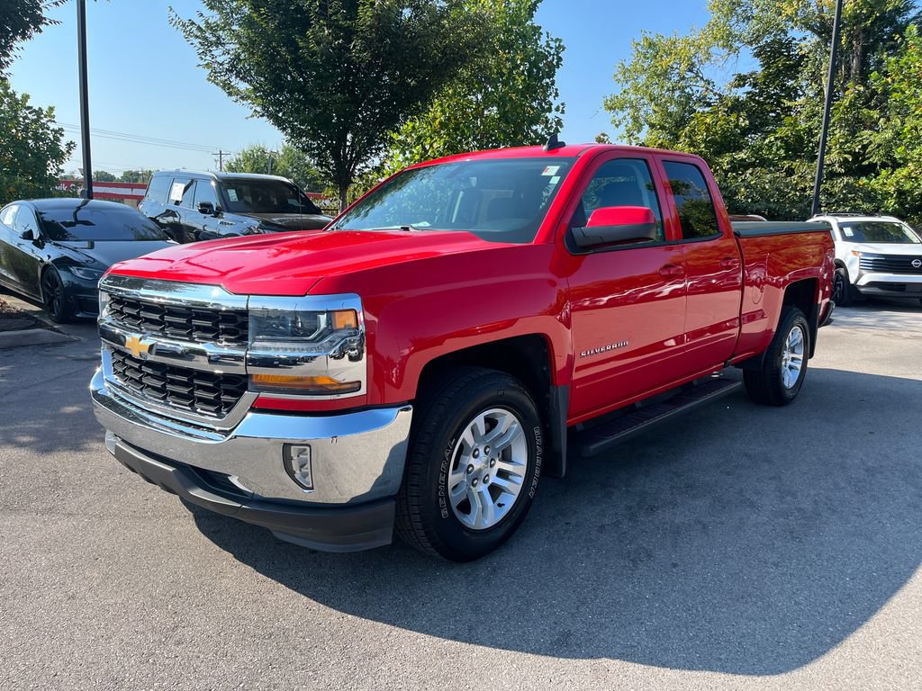 Used 2018 Chevrolet Silverado 1500 LT w/ All Star Edition RWD image 4