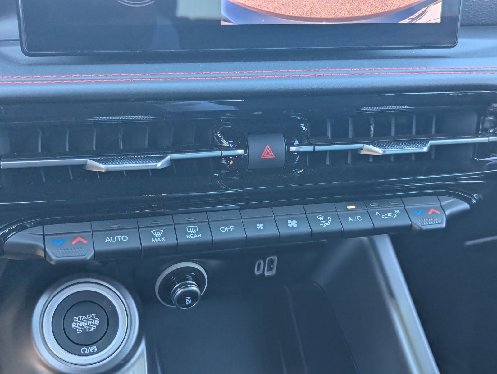 Used 2024 Dodge Hornet R/T w/ R/T Blacktop Package image 24