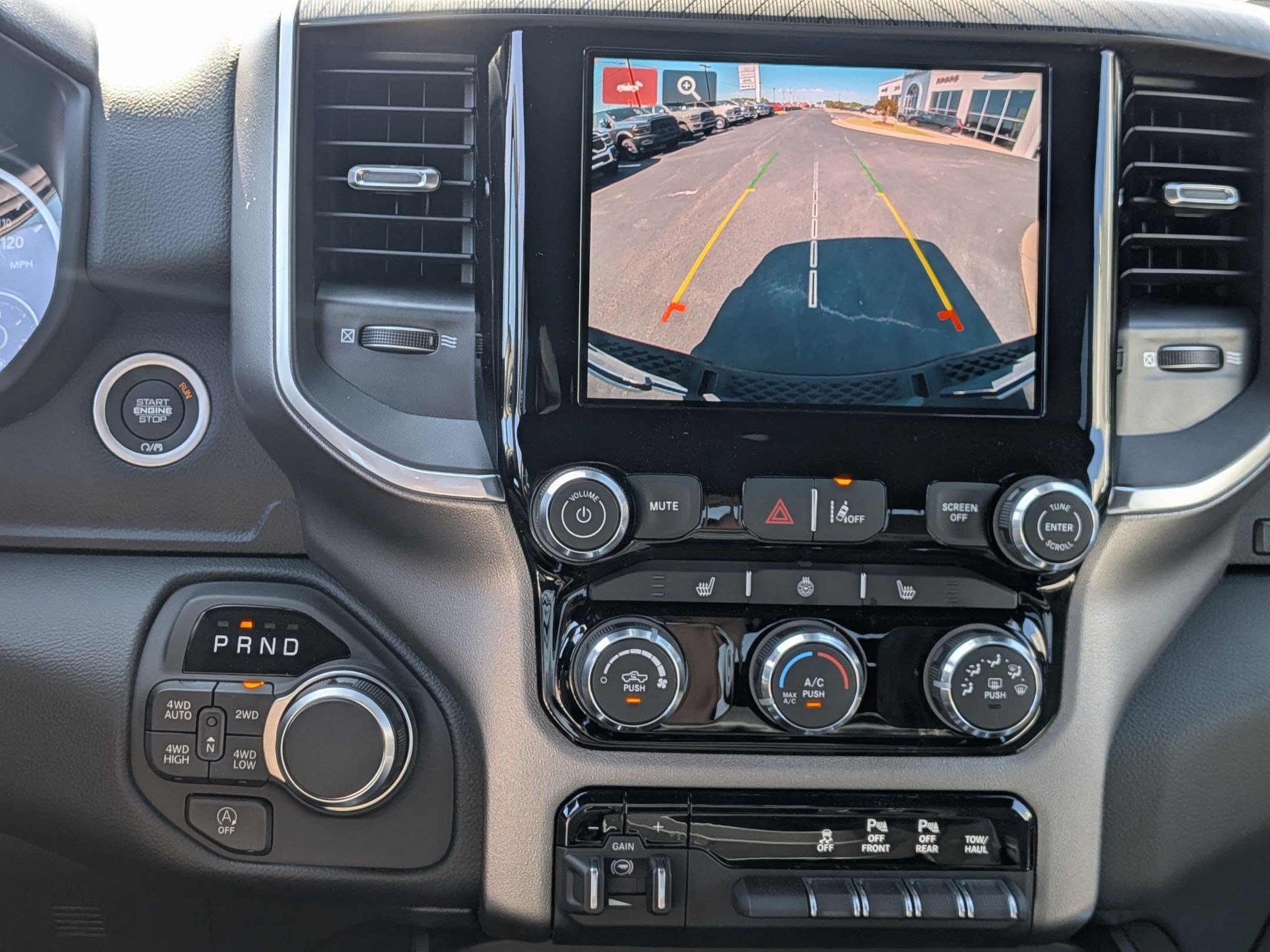 New 2026 RAM 1500 Big Horn AWD/4WD image 16