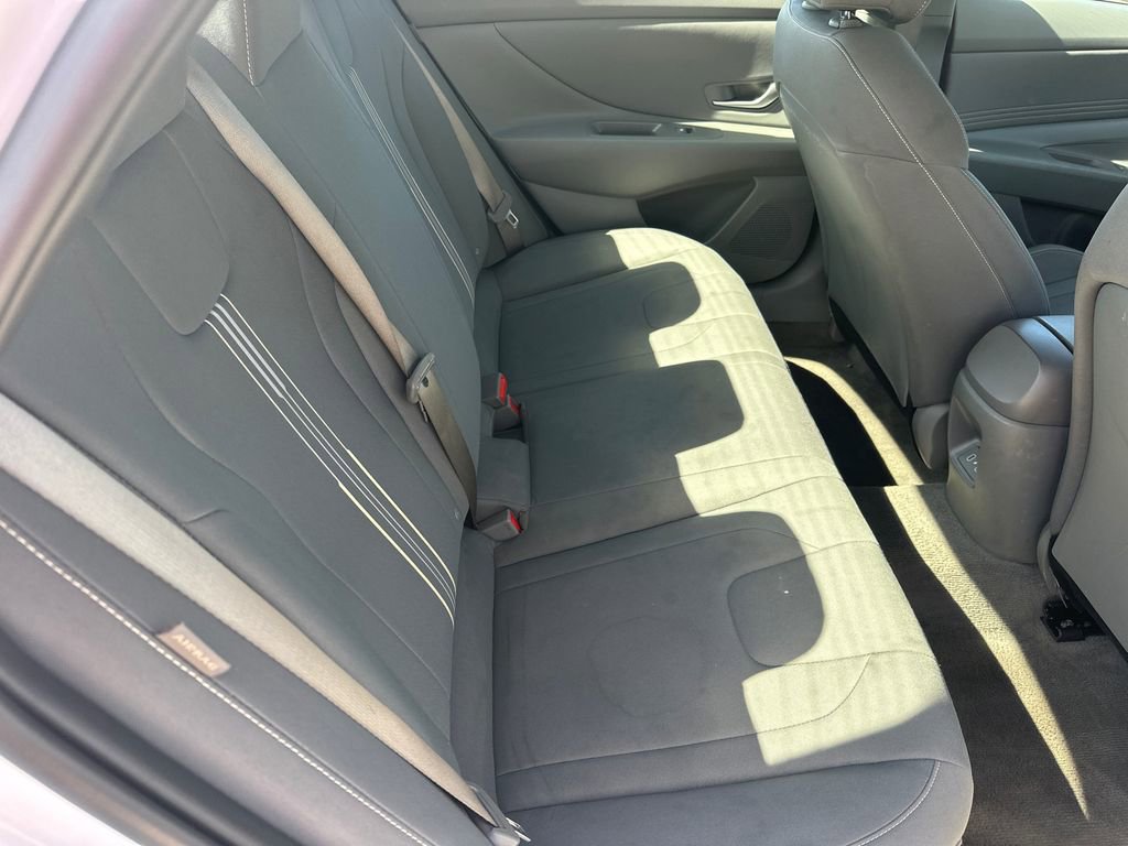 Certified 2025 Hyundai Elantra Sport image 15