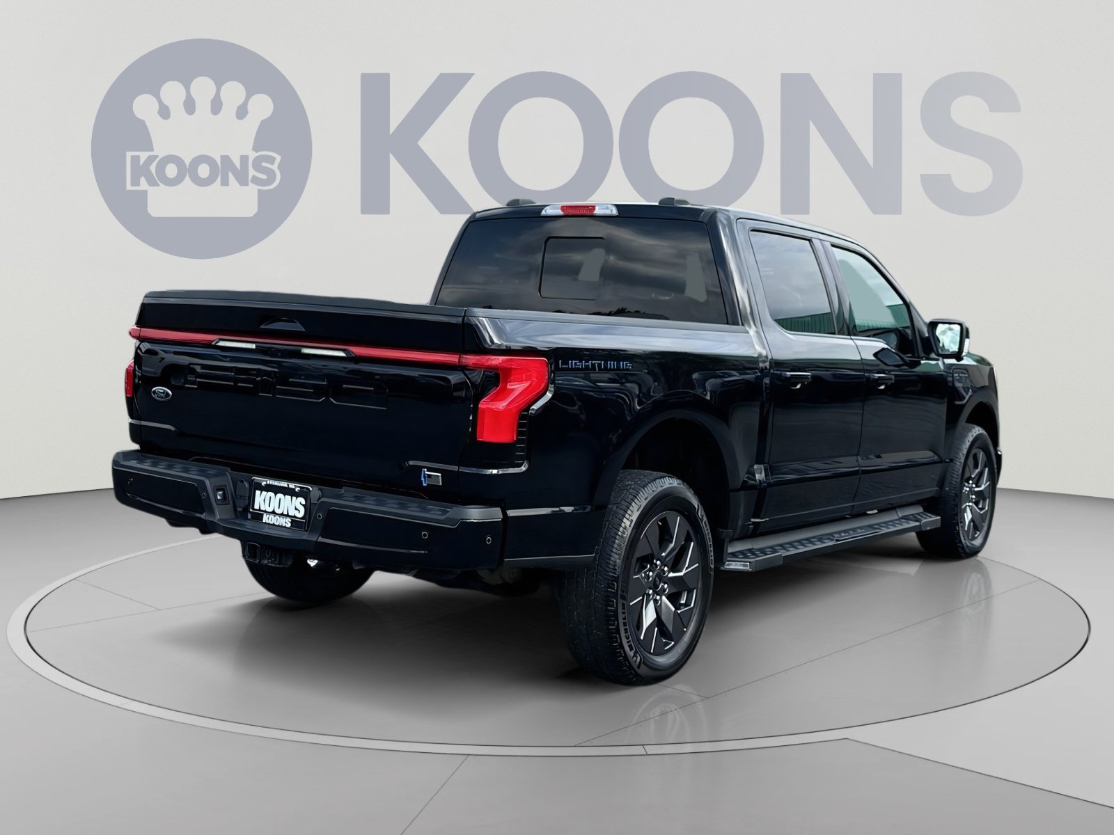 Used 2023 Ford F150 Lightning Lariat w/ Equipment Group 511A High AWD/4WD image 11