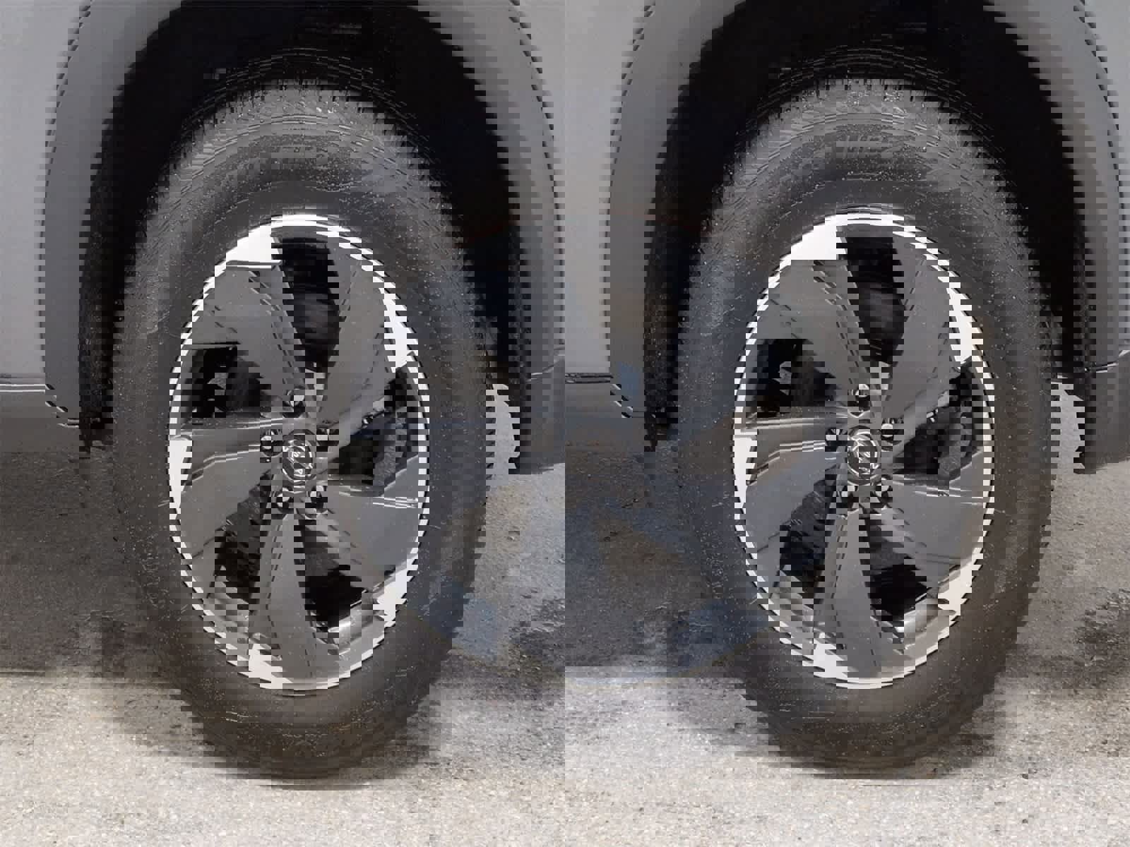 Used 2025 Nissan Rogue SV image 14