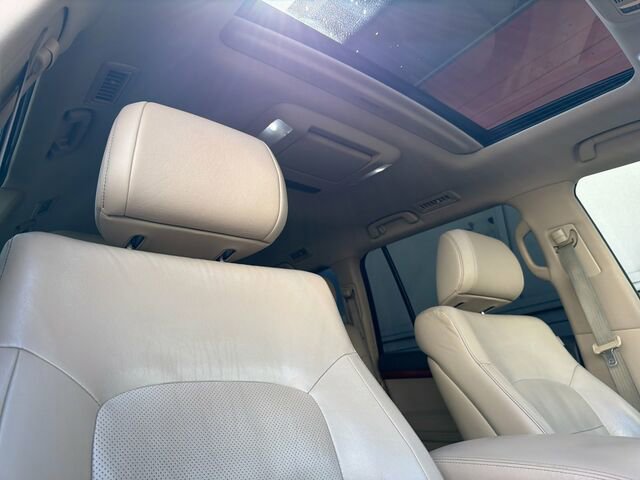 Used 2013 Toyota Land Cruiser AWD/4WD image 21