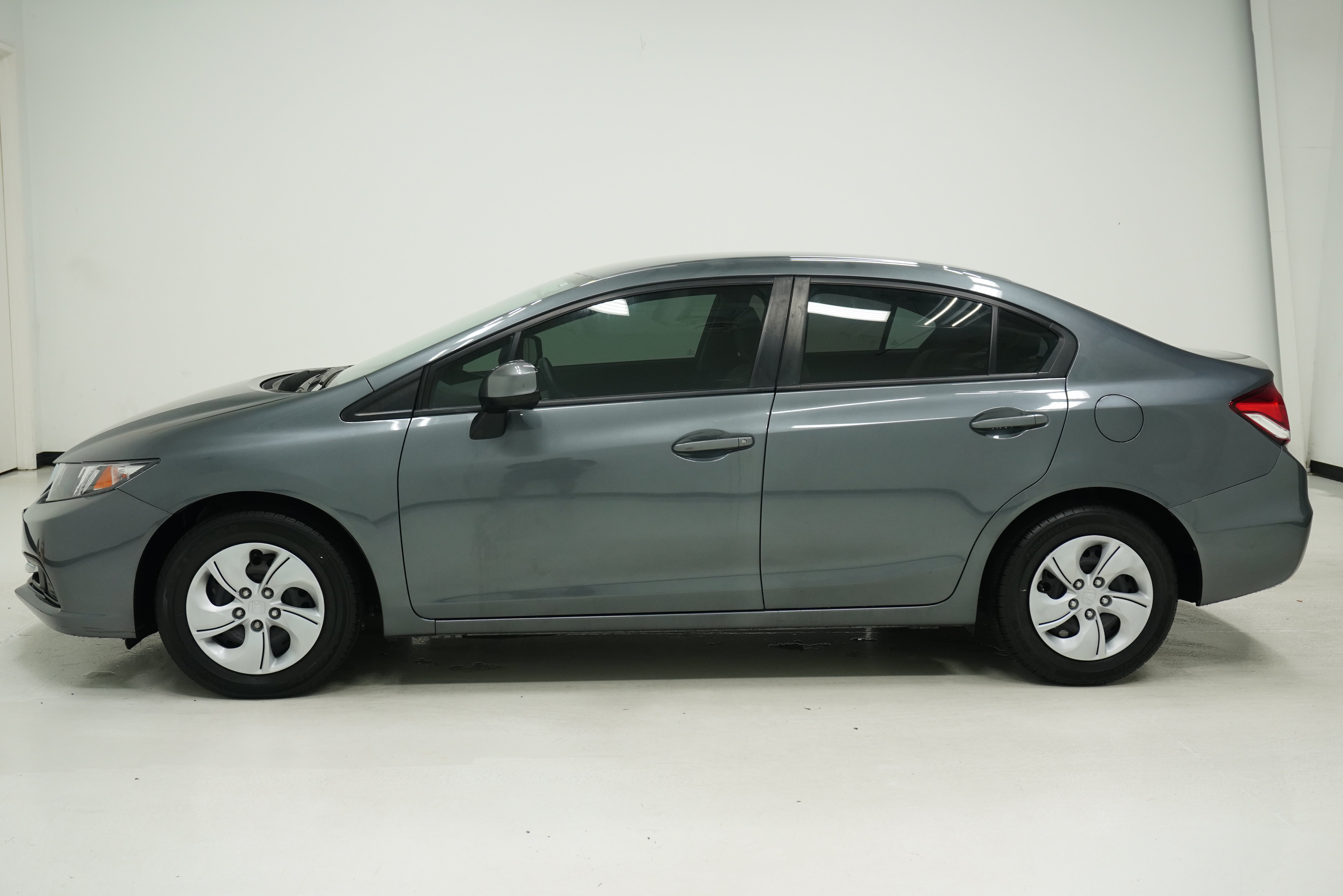 Used 2013 Honda Civic LX image 7