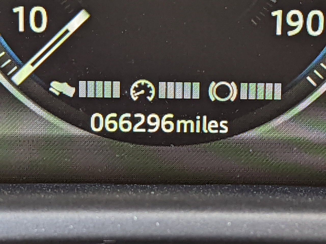 Used 2017 Jaguar XF R-Sport image 19