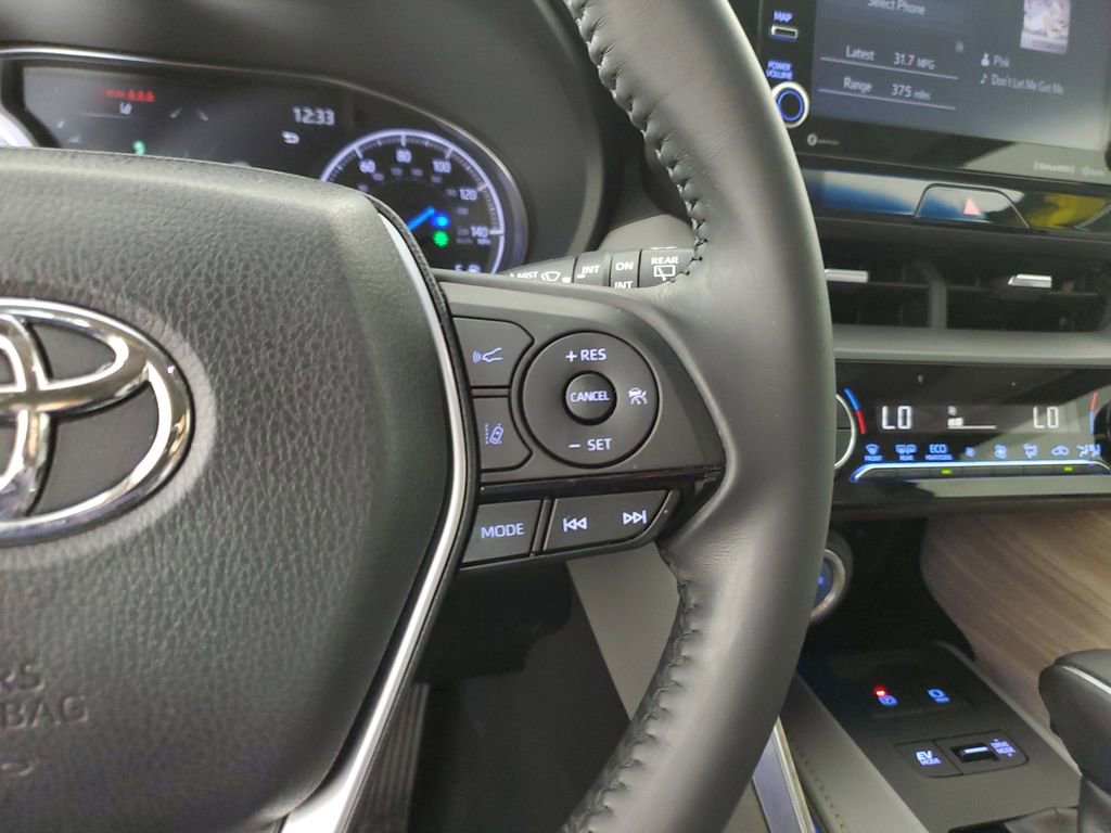 Used 2022 Toyota Venza XLE AWD/4WD image 27
