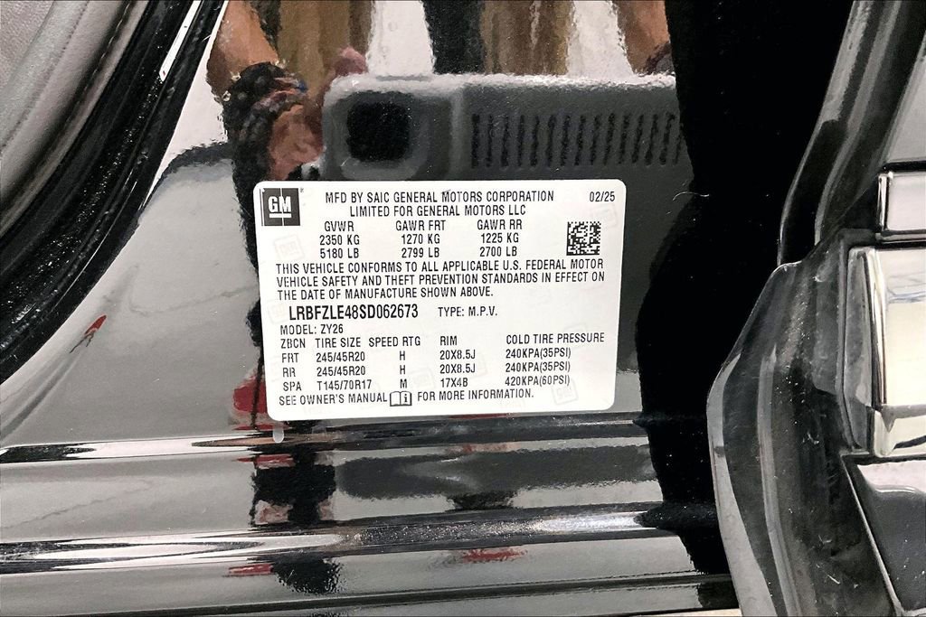 Used 2025 Buick Envision Sport Touring AWD/4WD image 40