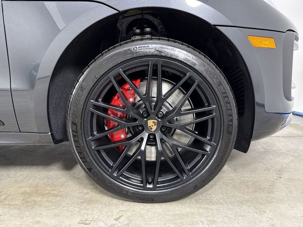 New 2026 Porsche Macan GTS AWD/4WD image 15