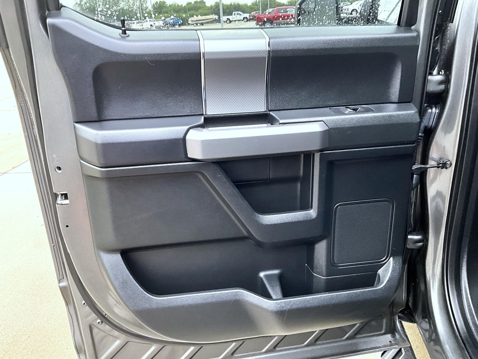 Used 2016 Ford F150 XLT w/ Equipment Group 301A Mid RWD image 22