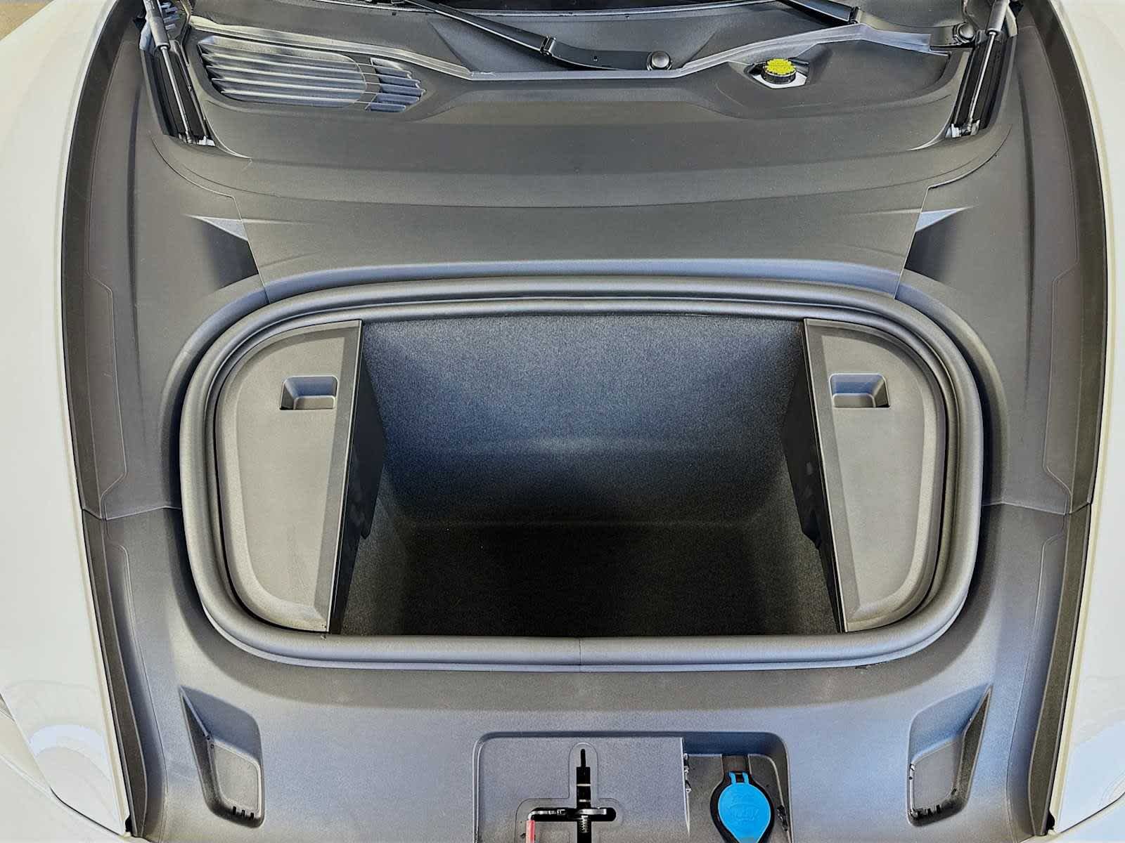 New 2025 Porsche Taycan Turbo AWD/4WD image 23