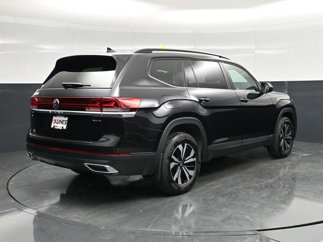 Used 2025 Volkswagen Atlas SE image 10