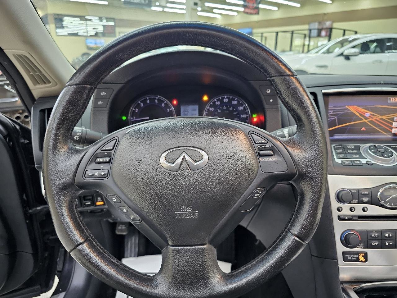 Used 2013 INFINITI G37 Convertible w/ Premium Pkg RWD image 24