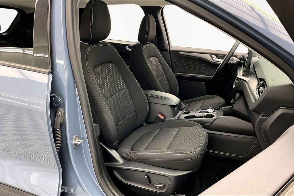 Certified 2024 Ford Escape Active w/ Tech Pack #2 image 7