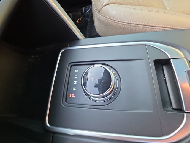 Used 2019 Land Rover Discovery Sport HSE image 33