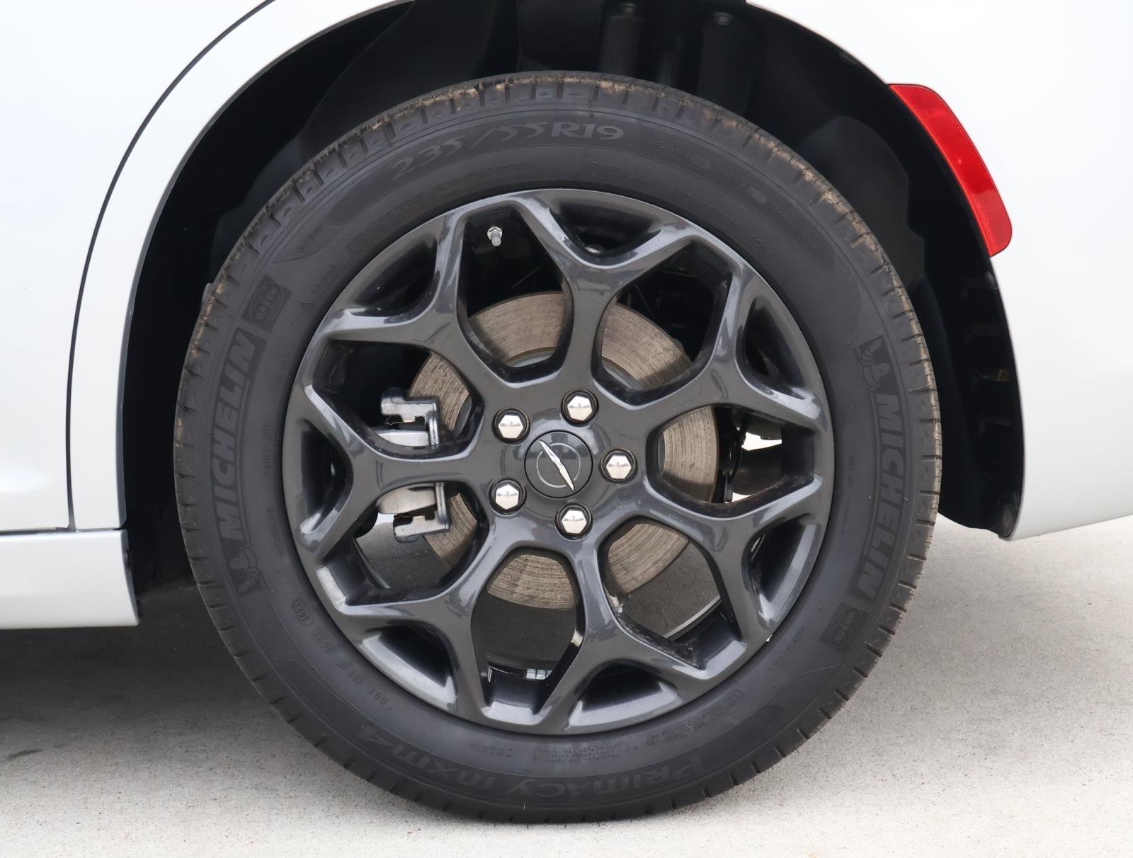 Used 2023 Chrysler 300 Touring L w/ Popular Equipment Group image 8