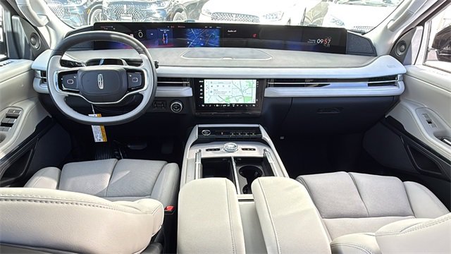 New 2026 Lincoln Navigator Reserve image 18