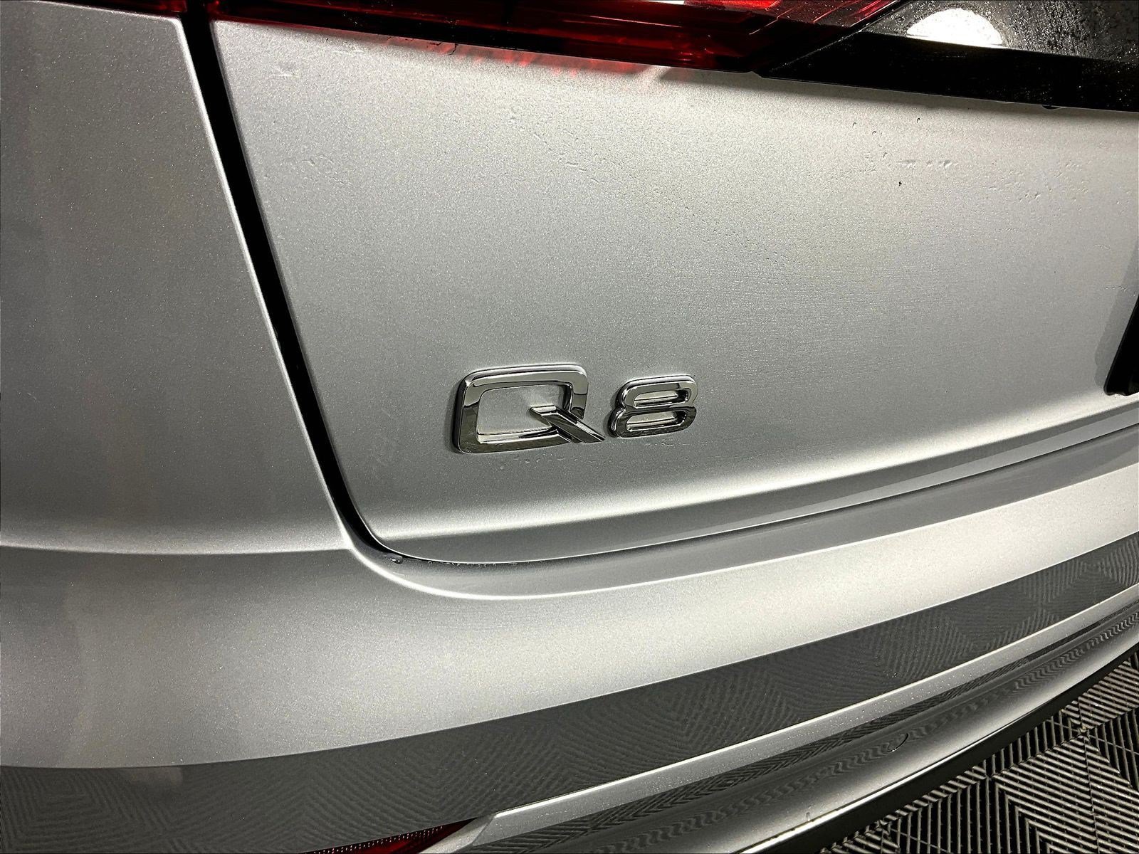 Used 2019 Audi Q8 Prestige w/ Cold Weather Package AWD/4WD image 24