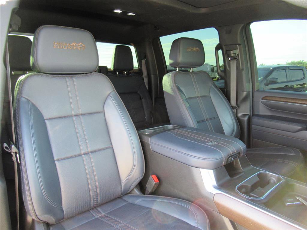 Used 2024 Chevrolet Silverado 2500 High Country w/ Technology Package image 10