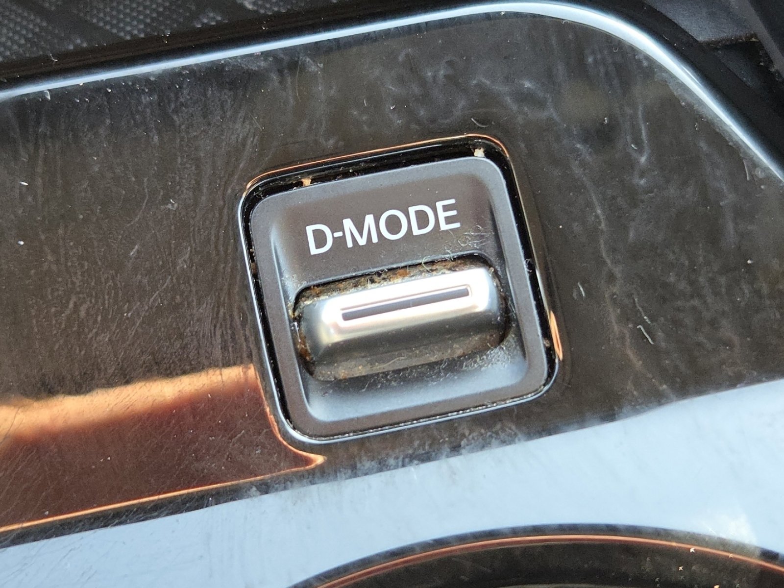 Used 2025 Nissan Murano SV FWD image 8