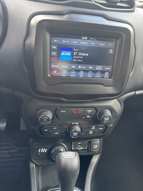 Used 2021 Jeep Renegade Latitude image 14