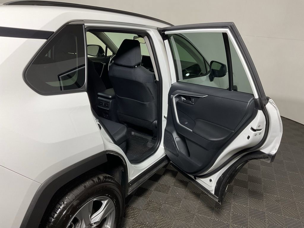 Used 2025 Toyota RAV4 LE image 35