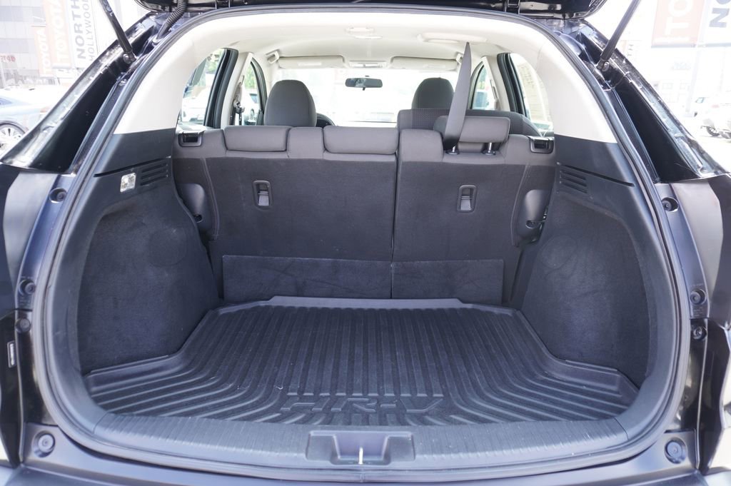 Used 2019 Honda HR-V LX image 8