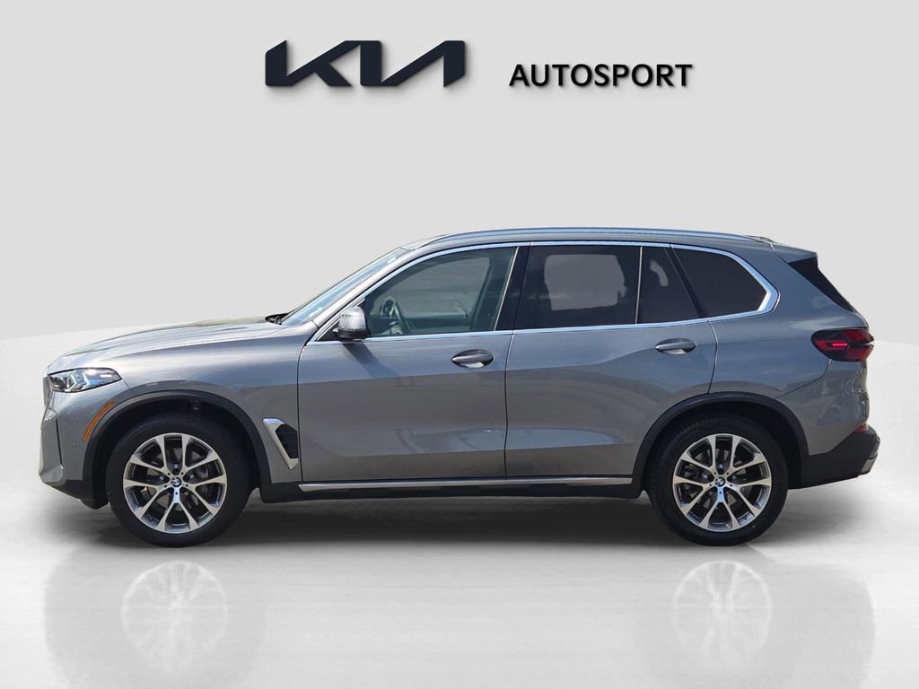 Used 2024 BMW X5 sDrive40i w/ Executive Package image 14