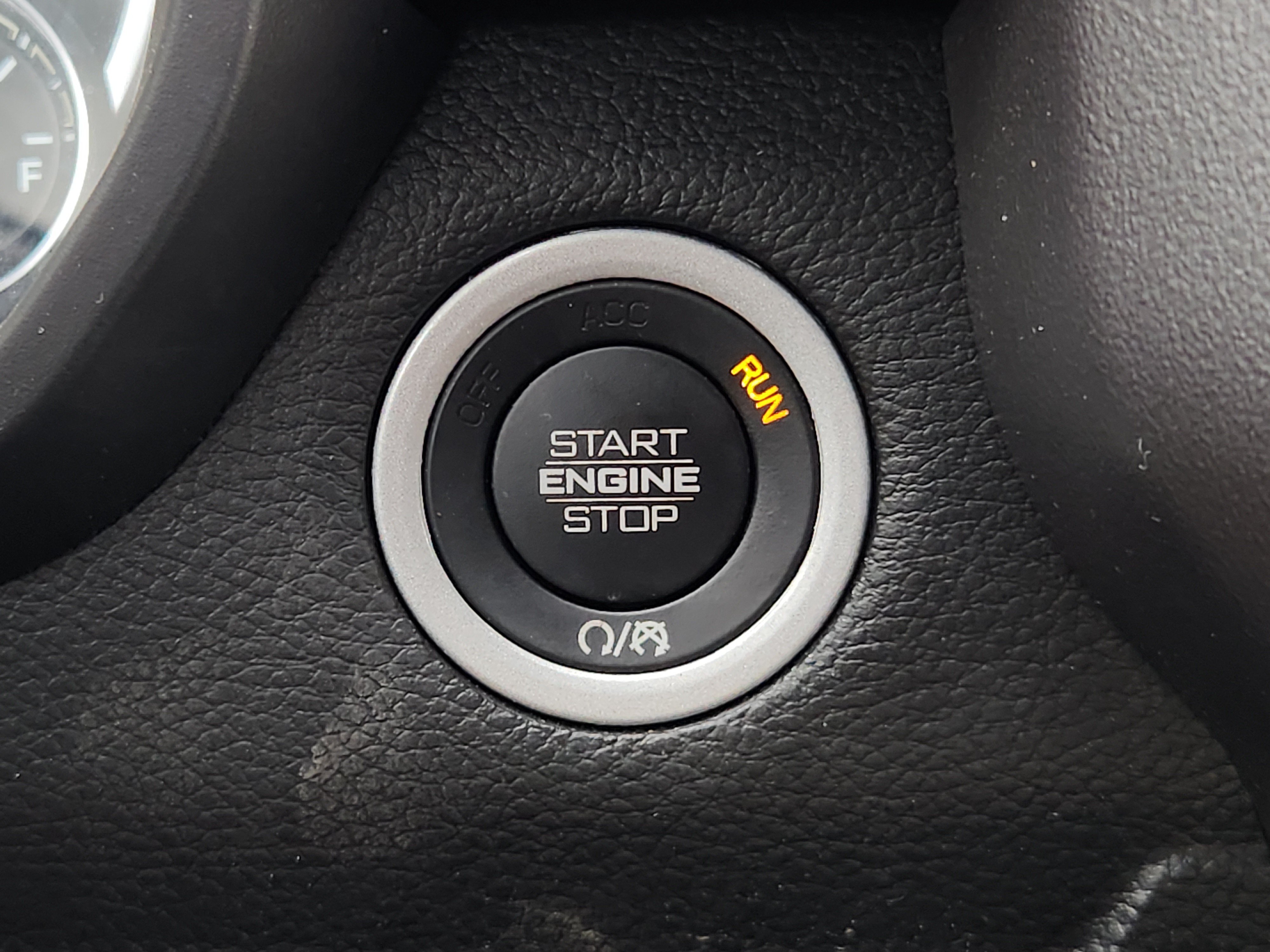 Used 2023 RAM 1500 Laramie AWD/4WD image 24