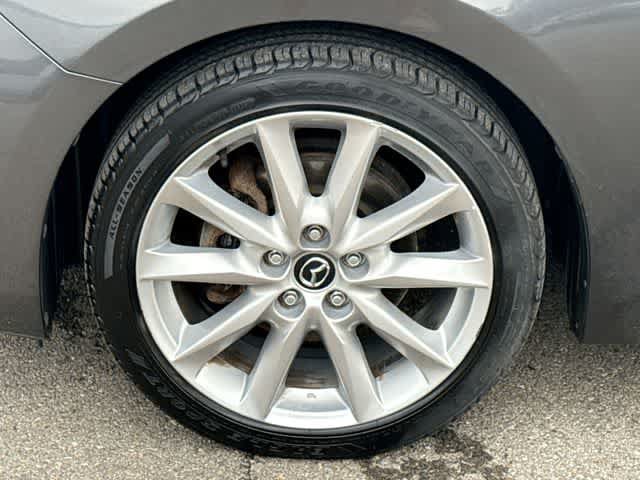 Used 2017 MAZDA MAZDA3 Touring w/ Popular Equipment Package FWD image 5