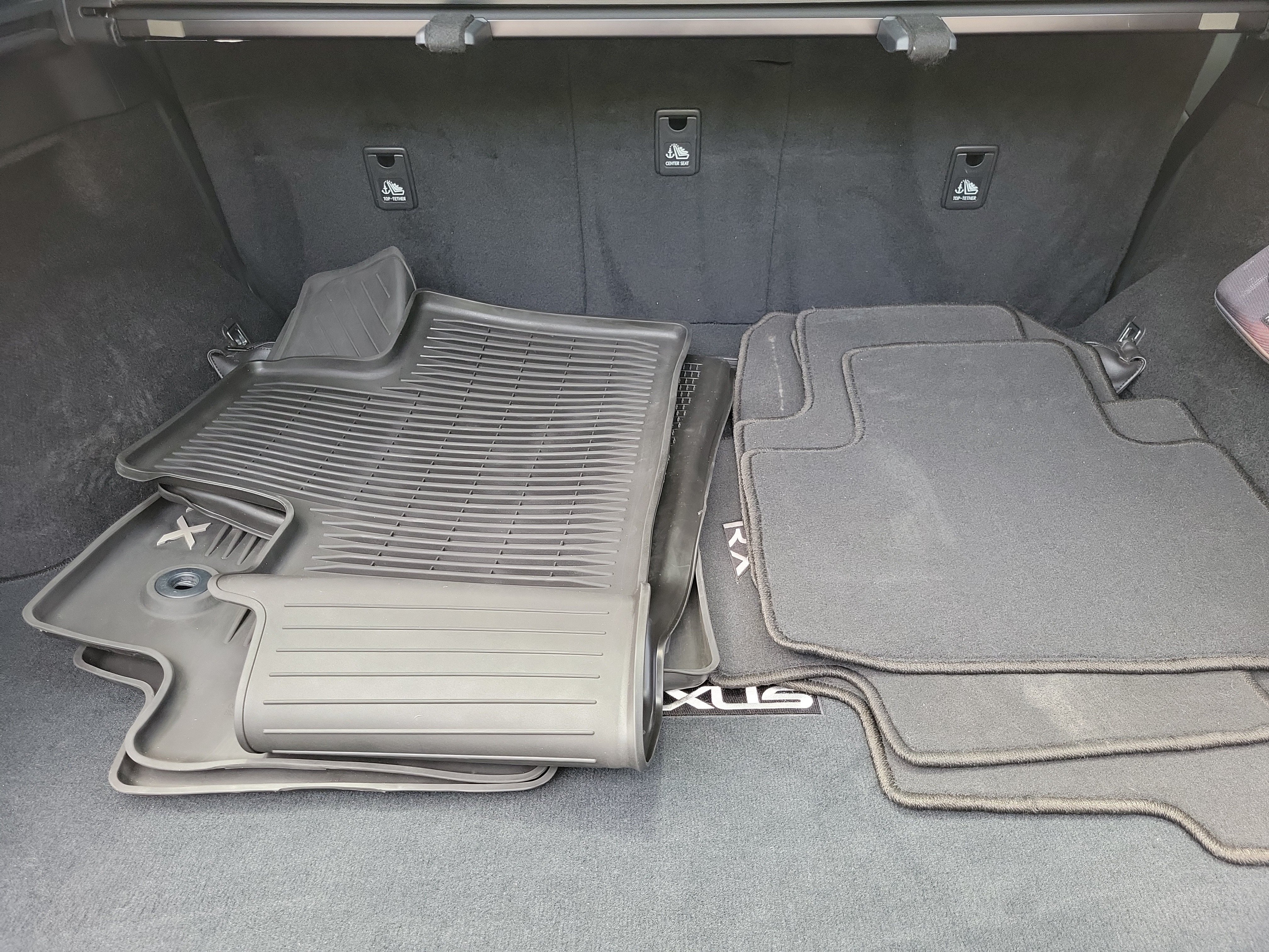 Used 2023 Lexus RX 350 Premium w/ Cold Area Package FWD image 8
