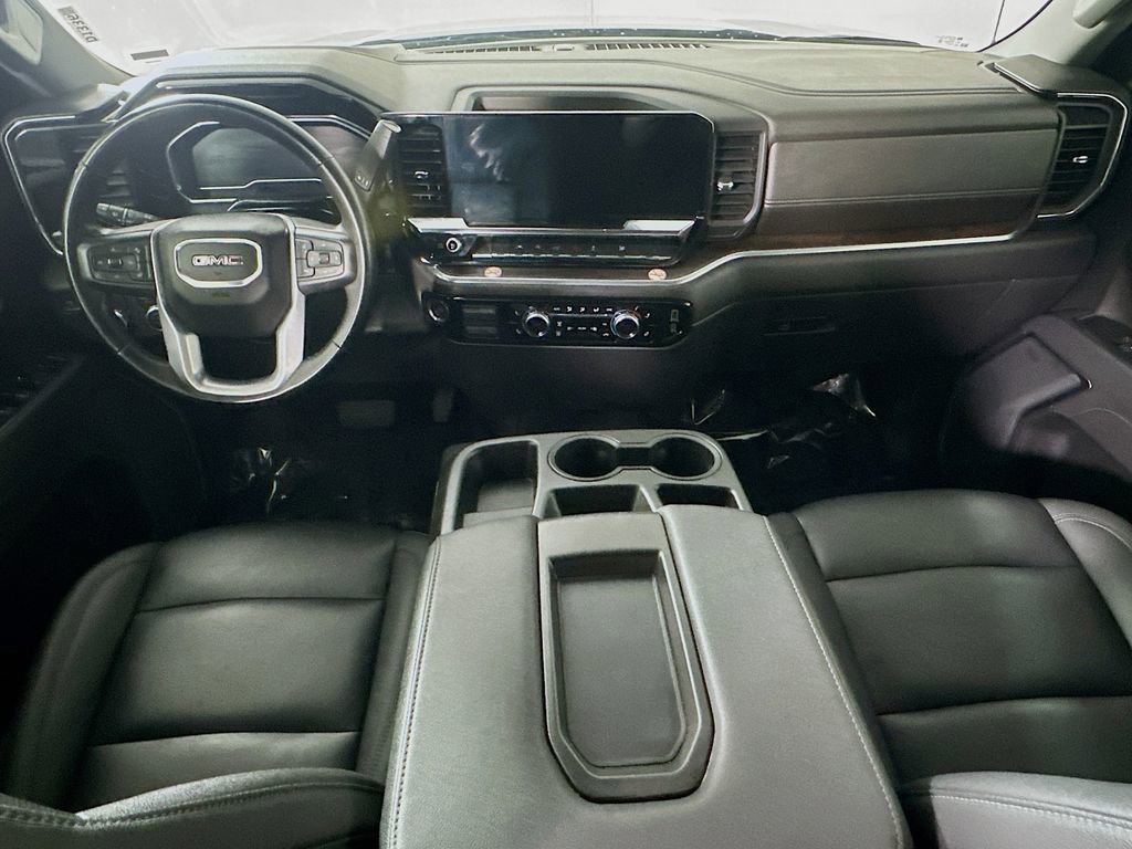 Used 2025 GMC Sierra 1500 SLT RWD image 16