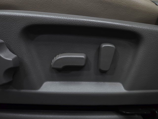 Used 2016 Nissan NV 3500 SL RWD image 26