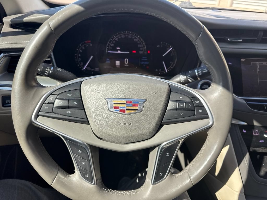 Used 2017 Cadillac XT5 Luxury w/ Driver Awareness Package FWD image 7