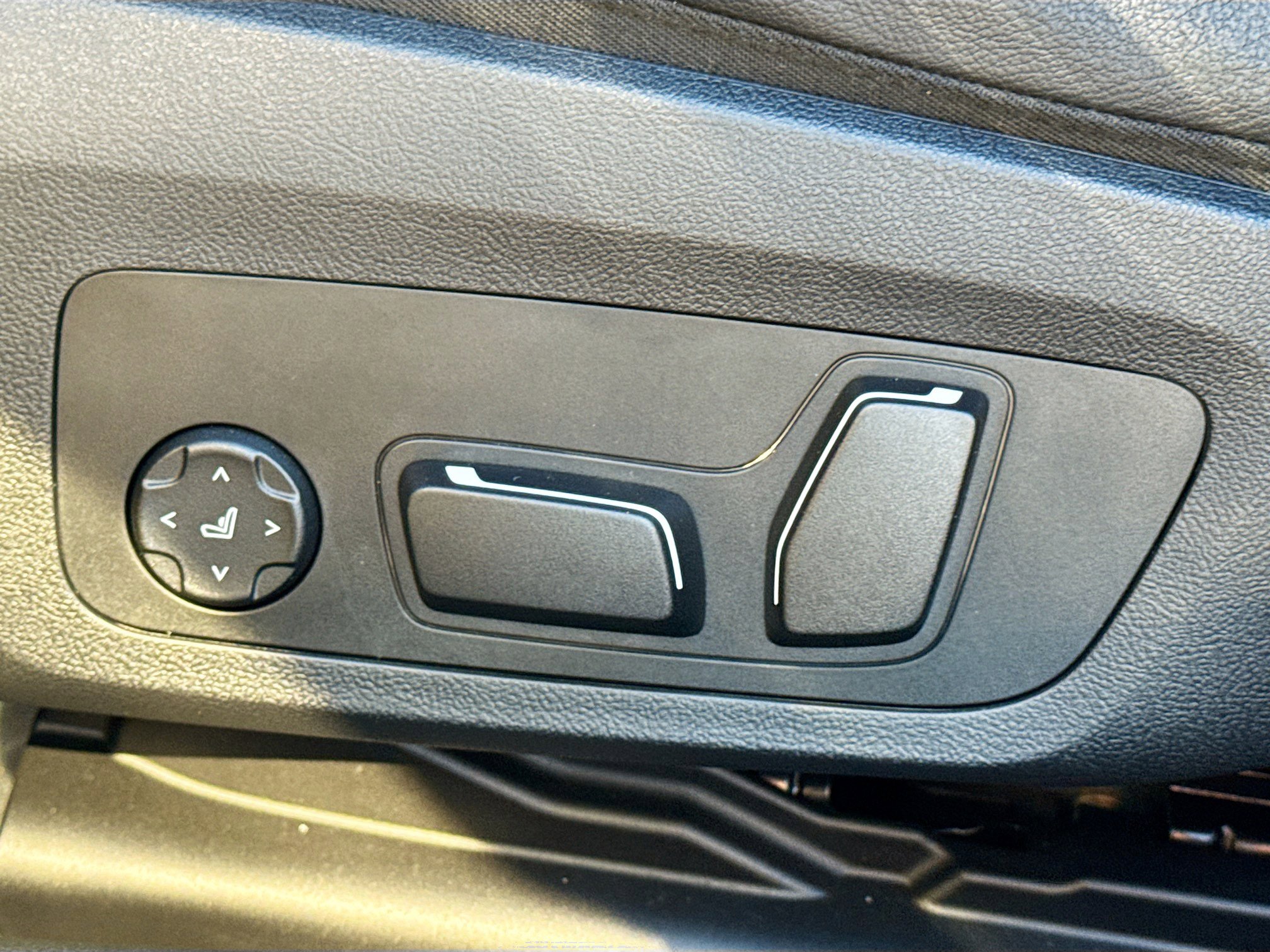 Used 2025 BMW 430i w/ Premium Package image 25