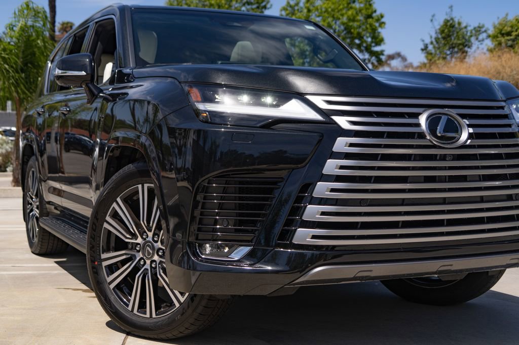 New 2026 Lexus LX 600 4WD w/ Luxury Package image 6