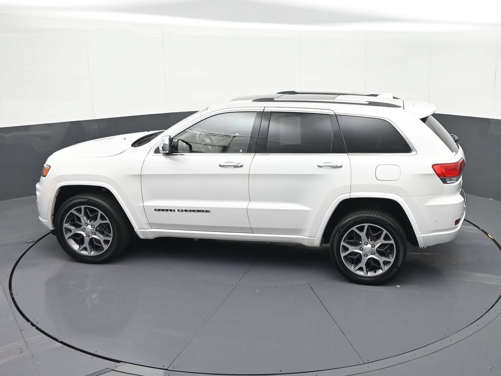 Used 2019 Jeep Grand Cherokee Overland AWD/4WD image 24