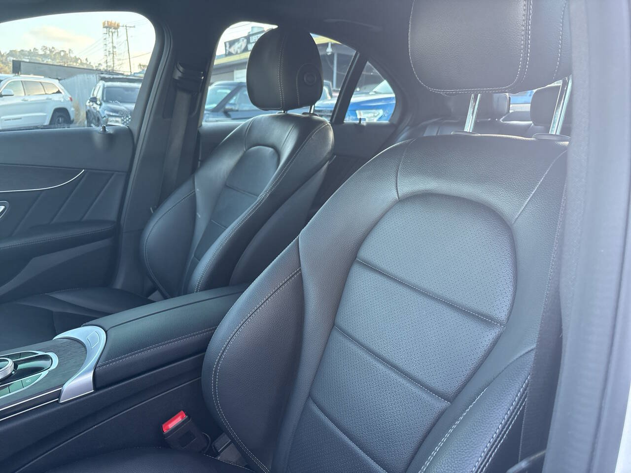 Used 2019 Mercedes-Benz C 300 Sedan image 17