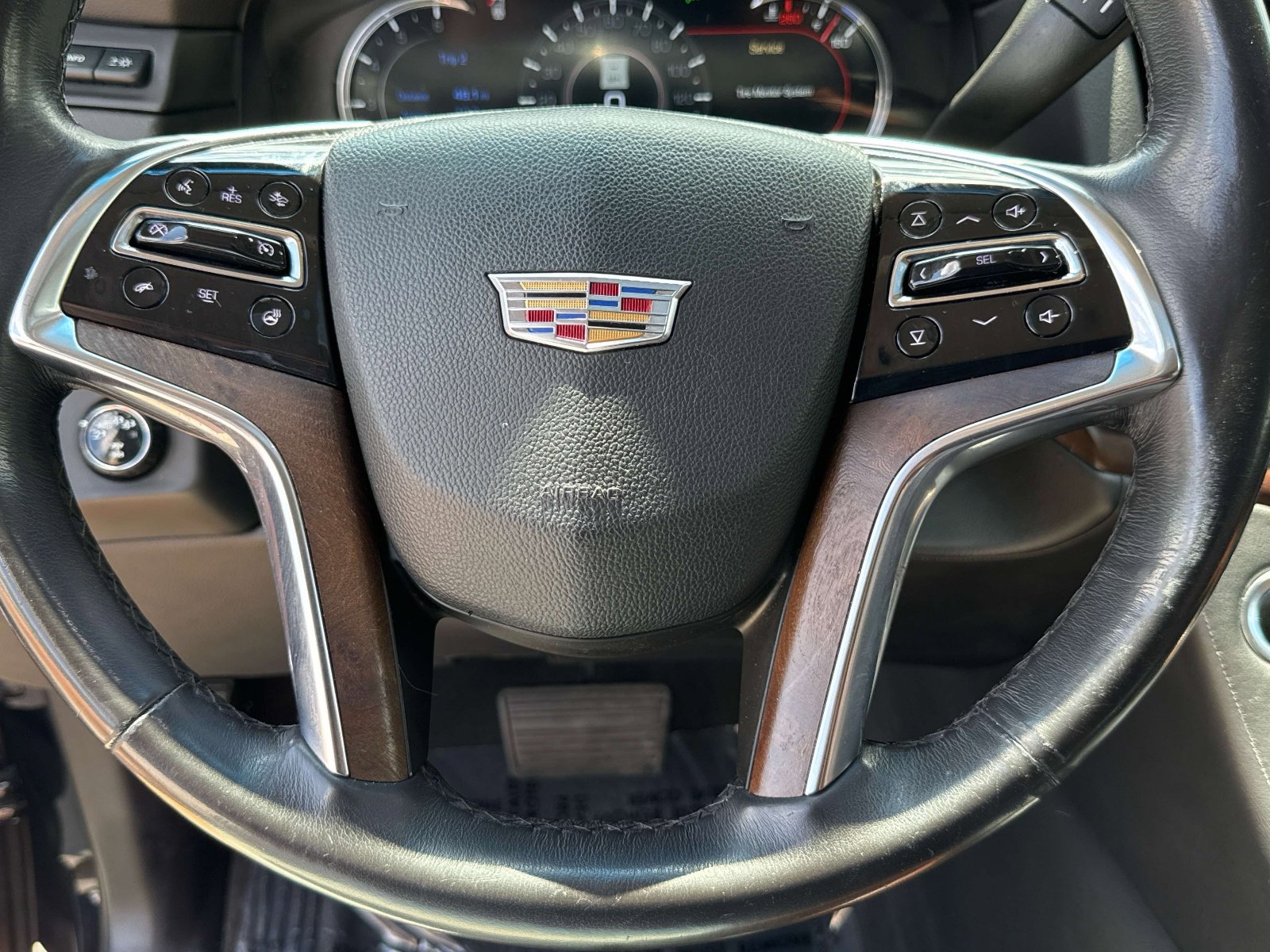 Used 2019 Cadillac Escalade Luxury image 12