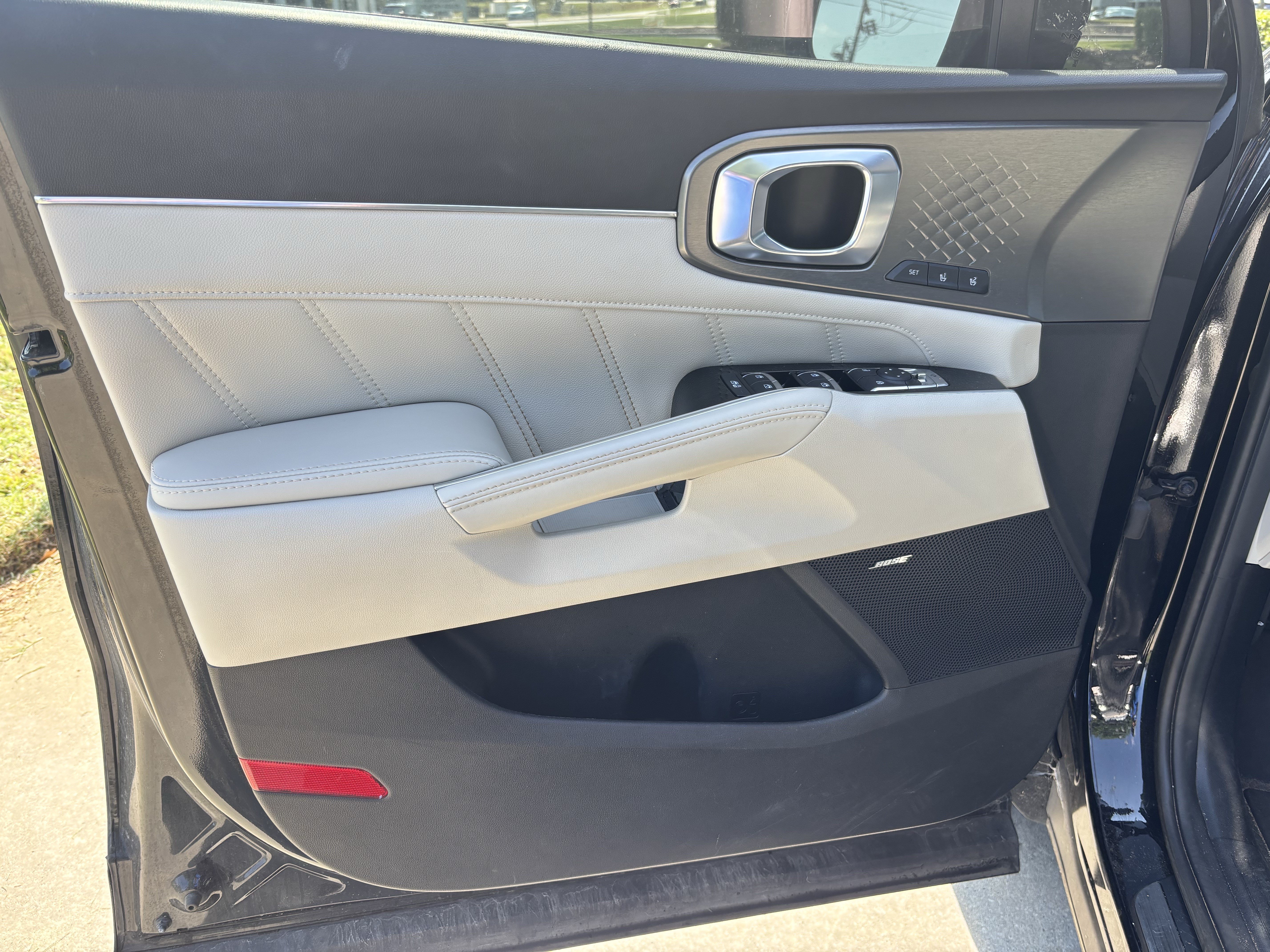 Used 2022 Kia Sorento SX FWD image 15