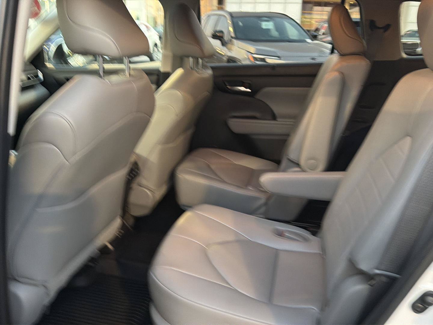 Certified 2023 Toyota Highlander XLE FWD image 11